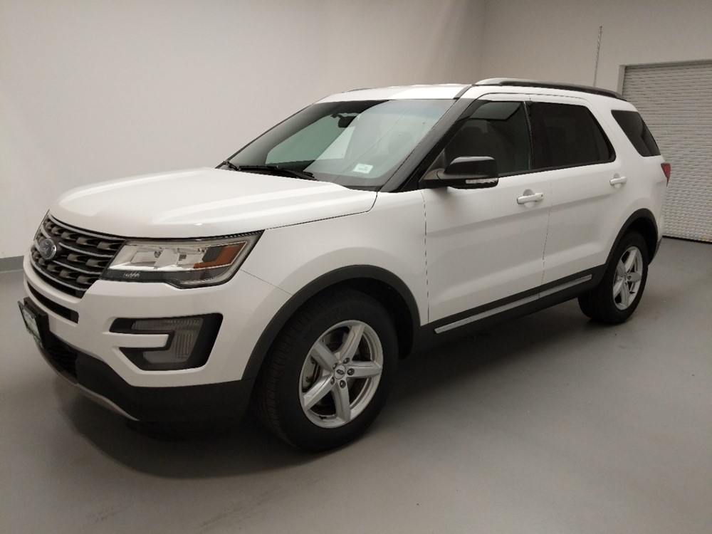 Used 2017 Ford Explorer Driver Front Bumper