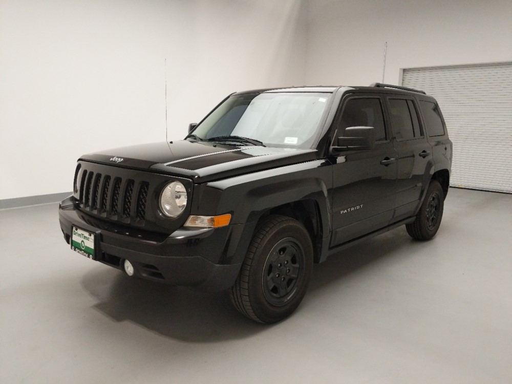 Used 2016 Jeep Patriot Driver Front Bumper
