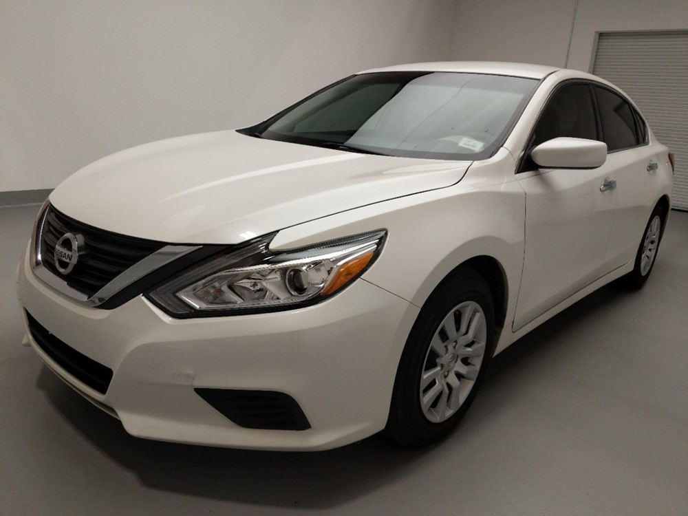 Used 2017 Nissan Altima Driver Front Bumper