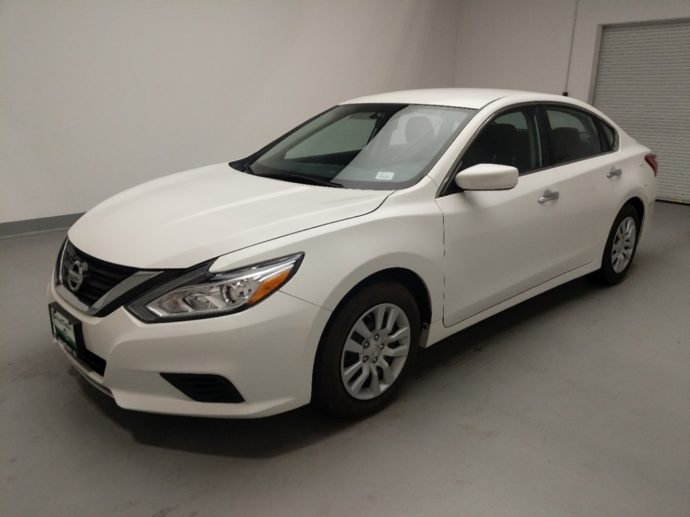Used 2017 Nissan Altima Driver Front Bumper