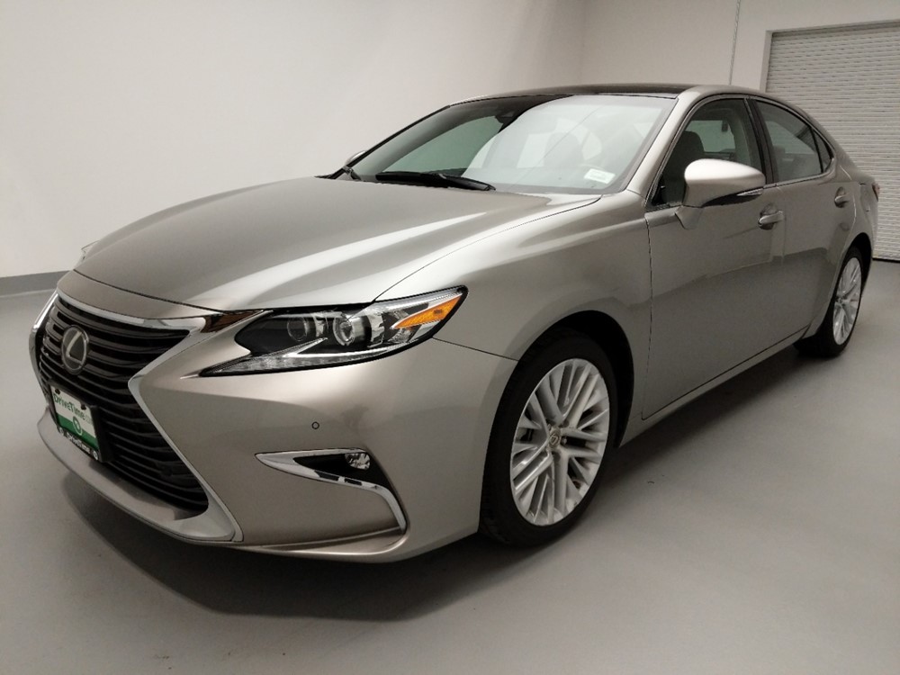 Used 2017 Lexus ES 350 Driver Front Bumper