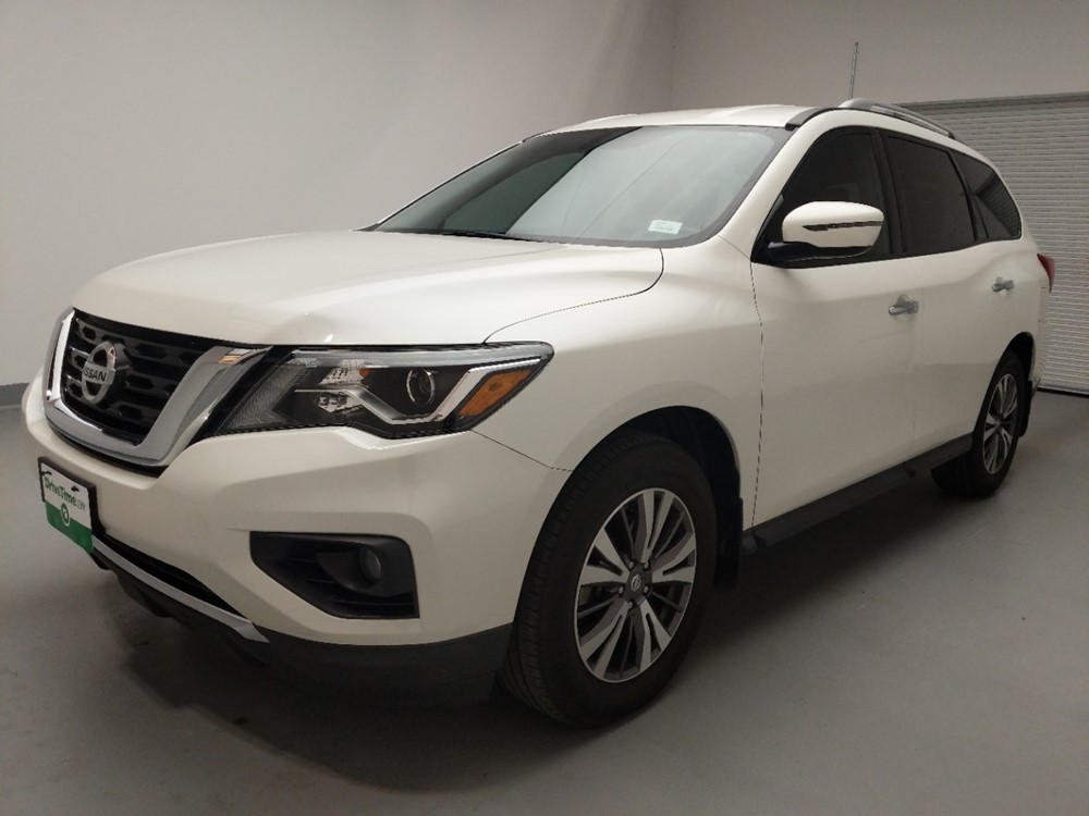 Used 2017 Nissan Pathfinder Driver Front Bumper