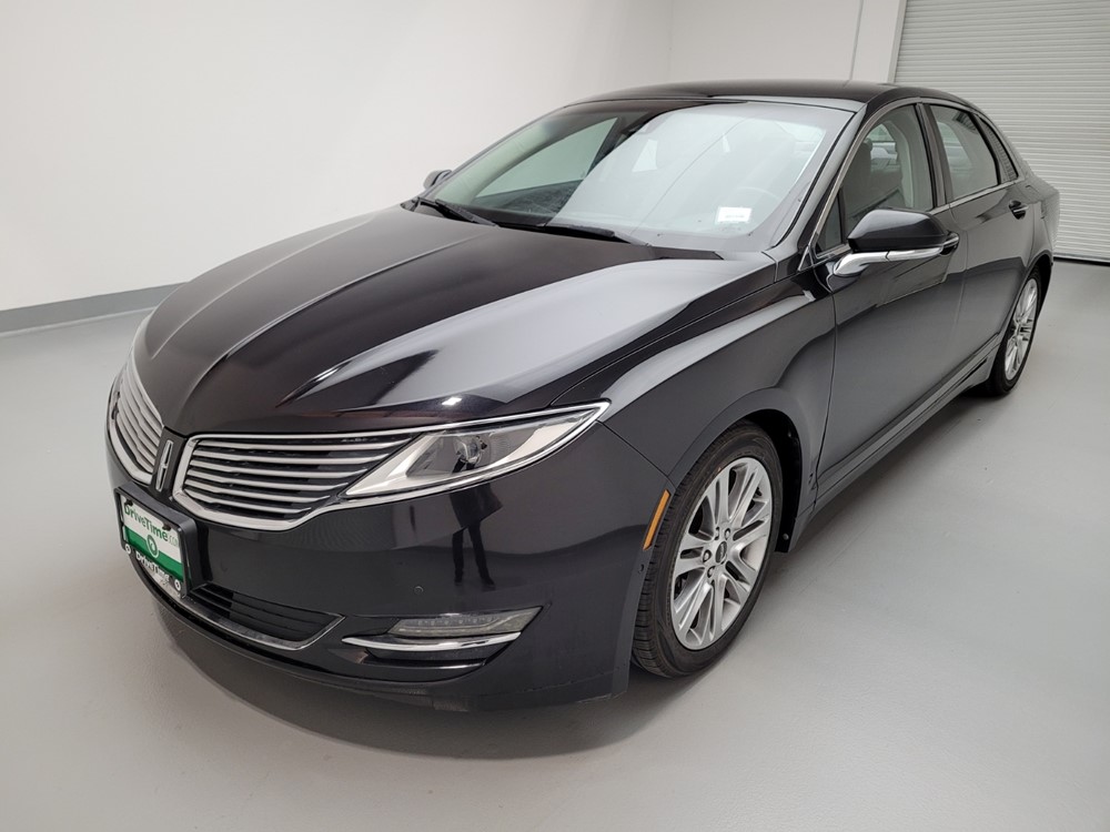 Used 2013 Lincoln MKZ Driver Front Bumper