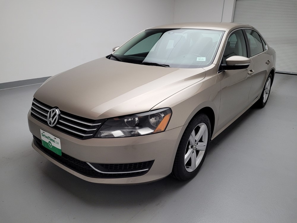 Used 2015 Volkswagen Passat Driver Front Bumper