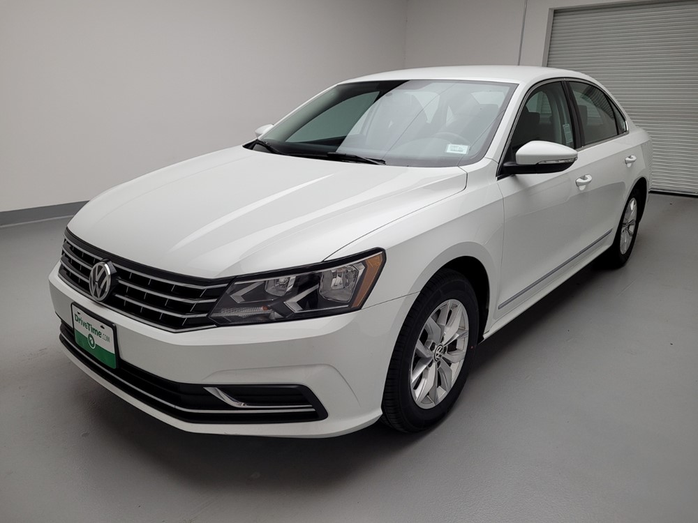 Used 2017 Volkswagen Passat Driver Front Bumper