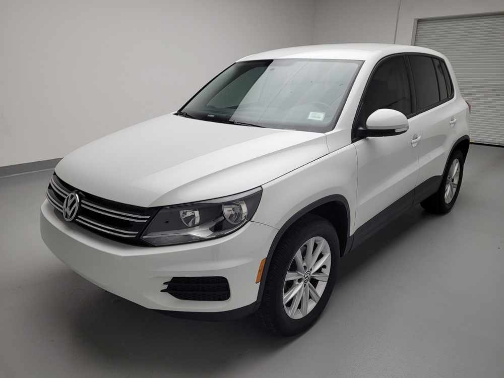 Used 2017 Volkswagen Tiguan Driver Front Bumper