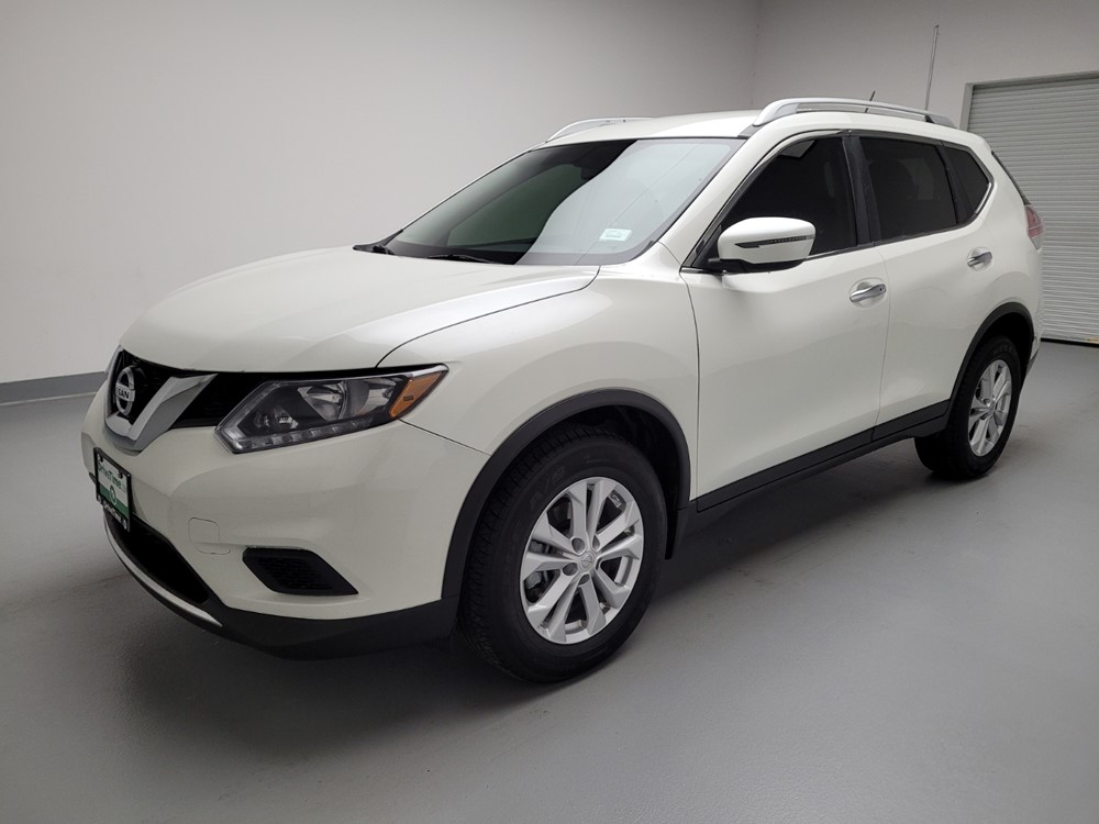 Used 2016 Nissan Rogue Driver Front Bumper