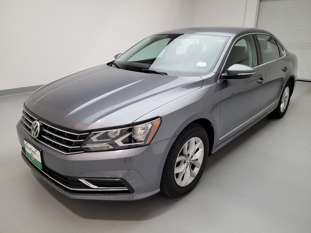 Used 2017 Volkswagen Passat Driver Front Bumper
