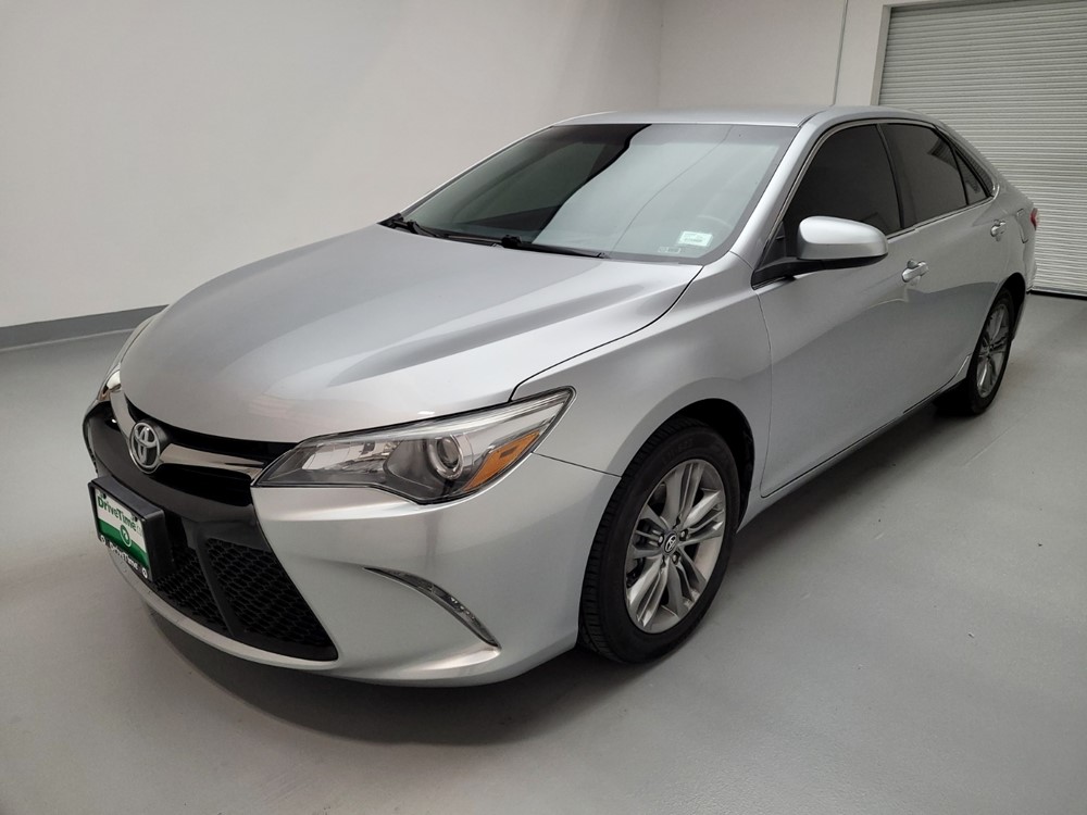 Used 2017 Toyota Camry Driver Front Bumper