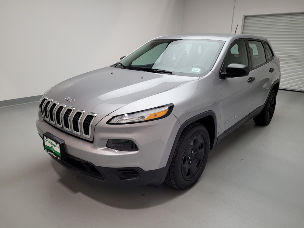 Used 2017 Jeep Cherokee Driver Front Bumper