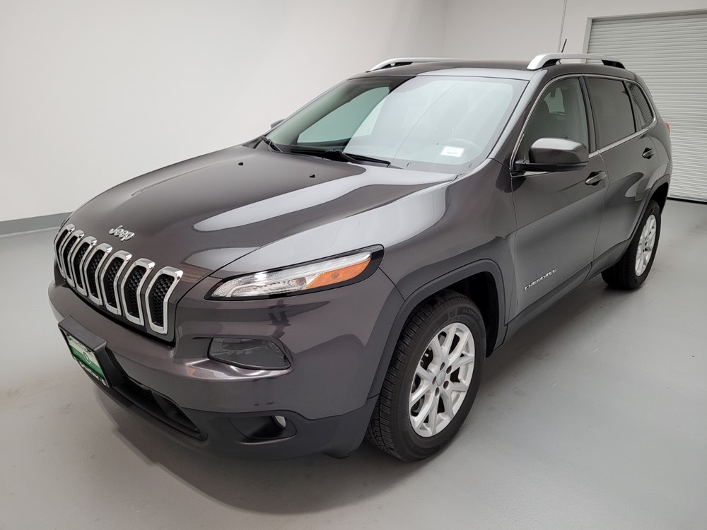 Used 2015 Jeep Cherokee Driver Front Bumper