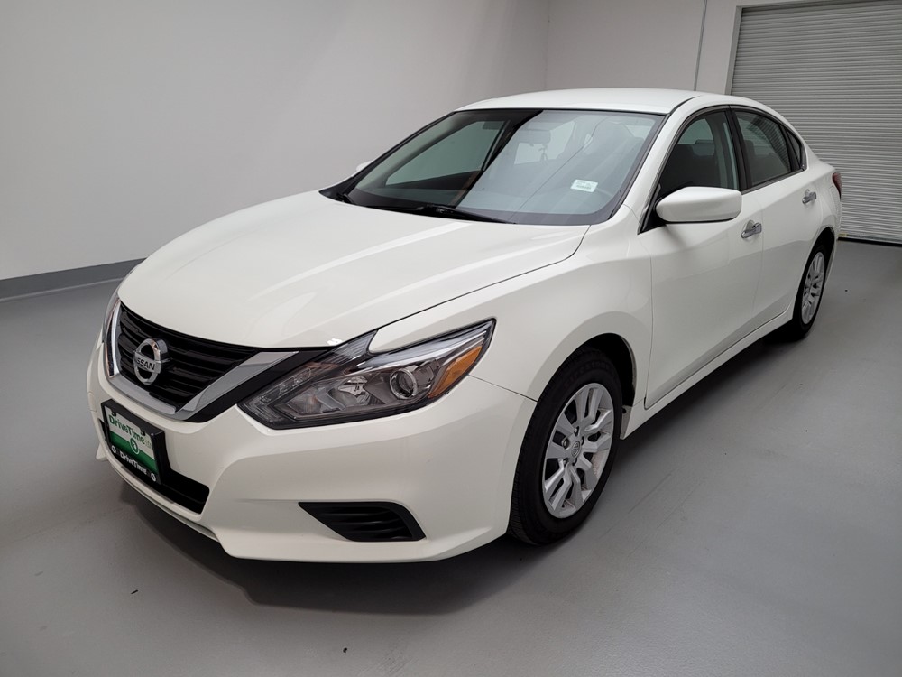 Used 2018 Nissan Altima Driver Front Bumper