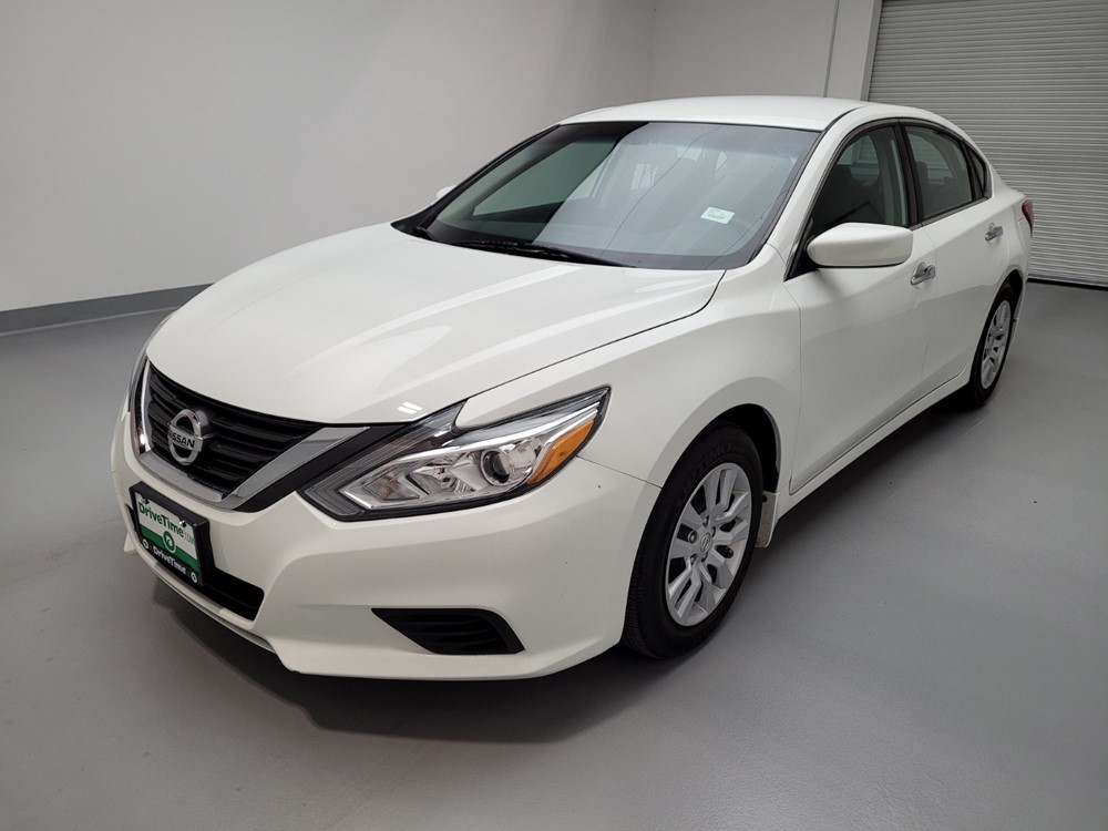 Used 2017 Nissan Altima Driver Front Bumper