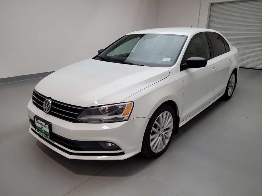 Used 2016 Volkswagen Jetta Driver Front Bumper