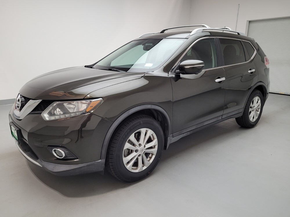 Used 2015 Nissan Rogue Driver Front Bumper