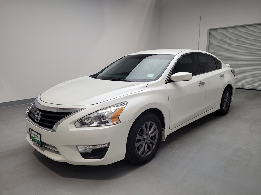 Used 2015 Nissan Altima Driver Front Bumper