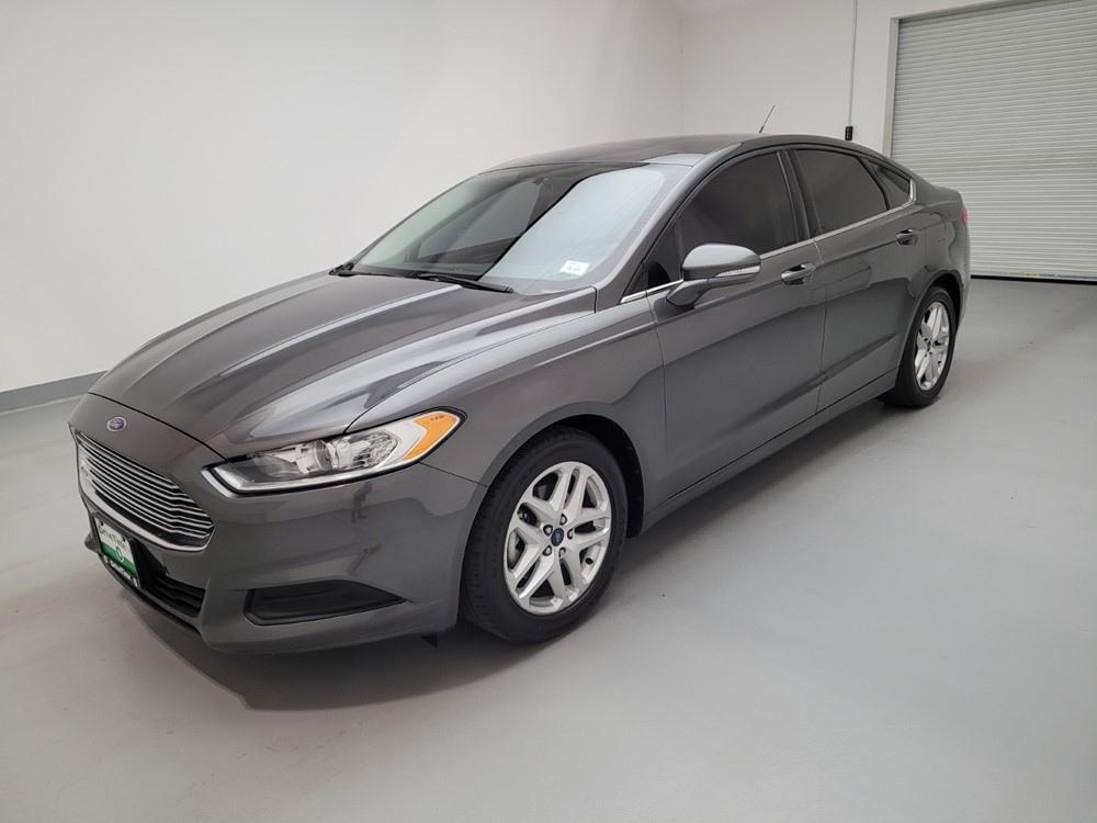 Used 2016 Ford Fusion Driver Front Bumper
