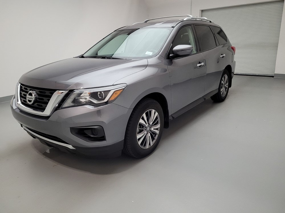 Used 2018 Nissan Pathfinder Driver Front Bumper