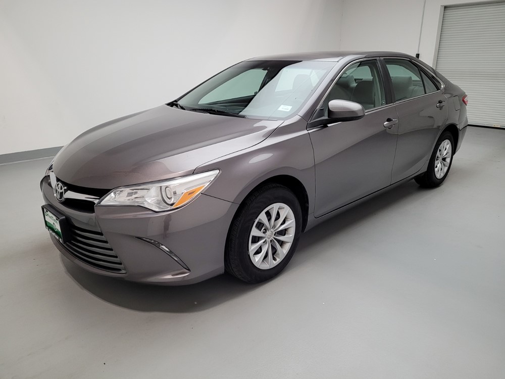 Used 2017 Toyota Camry Driver Front Bumper
