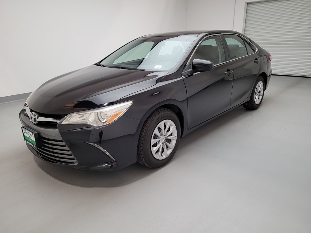Used 2015 Toyota Camry Driver Front Bumper