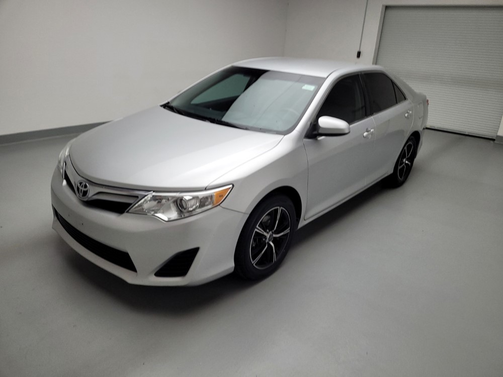 Used 2012 Toyota Camry Driver Front Bumper