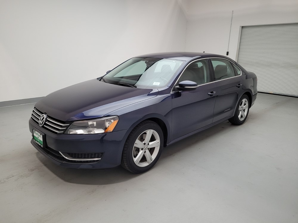 Used 2015 Volkswagen Passat Driver Front Bumper