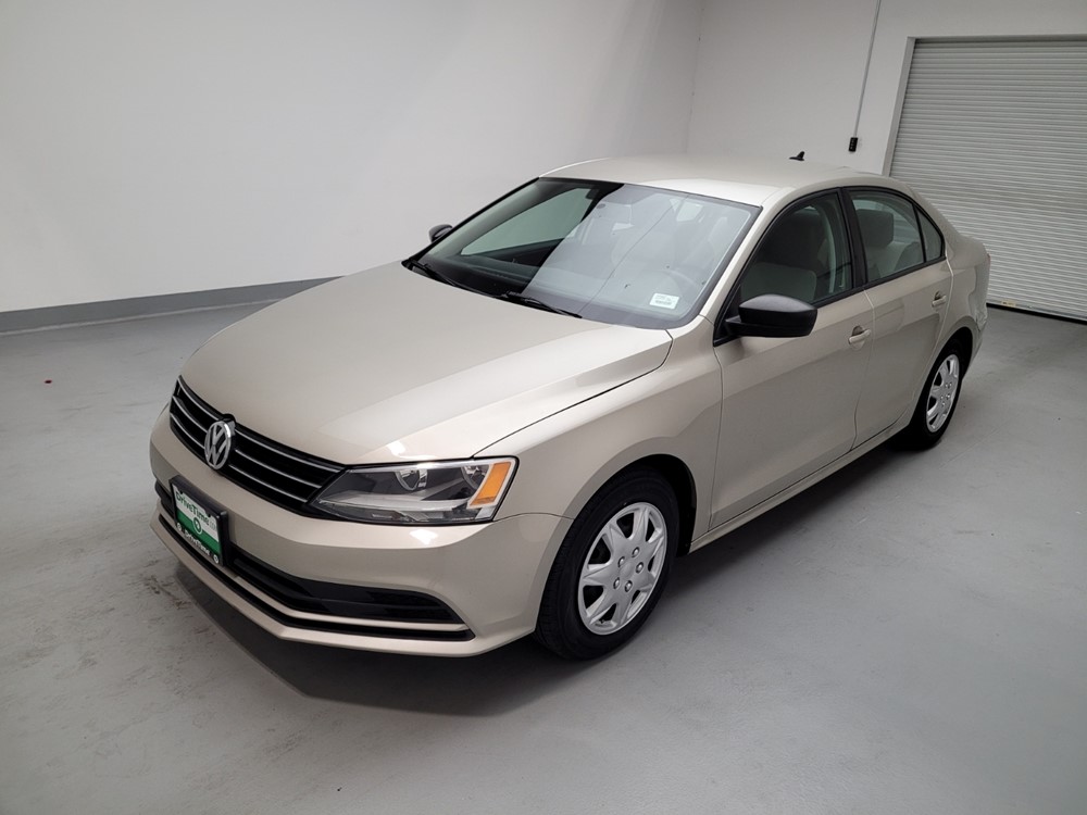 Used 2015 Volkswagen Jetta Driver Front Bumper