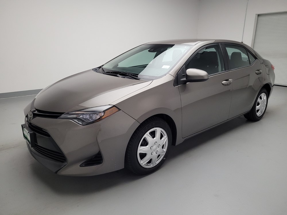 Used 2017 Toyota Corolla Driver Front Bumper