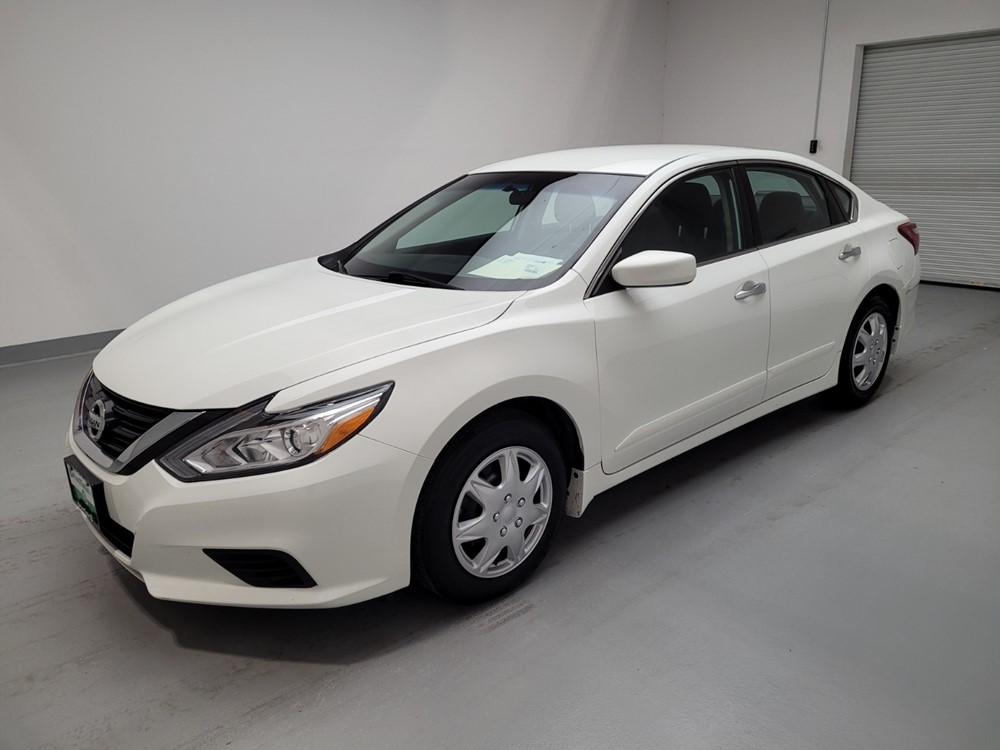 Used 2018 Nissan Altima Driver Front Bumper