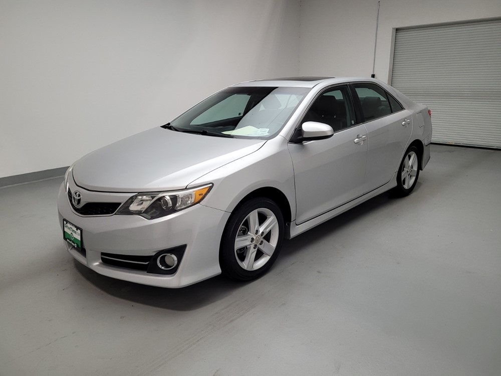 Used 2012 Toyota Camry Driver Front Bumper