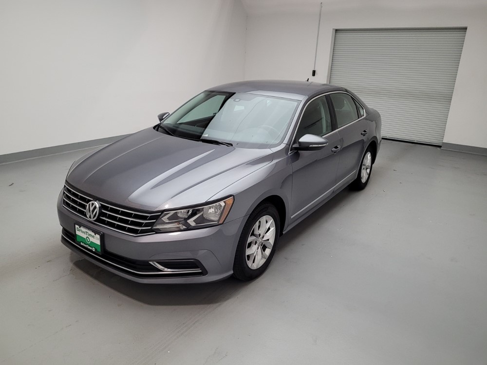 Used 2016 Volkswagen Passat Driver Front Bumper