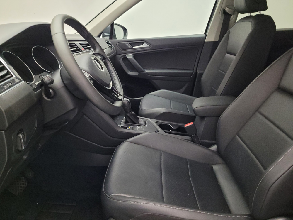 2020 Volkswagen Tiguan SE - Photo 13