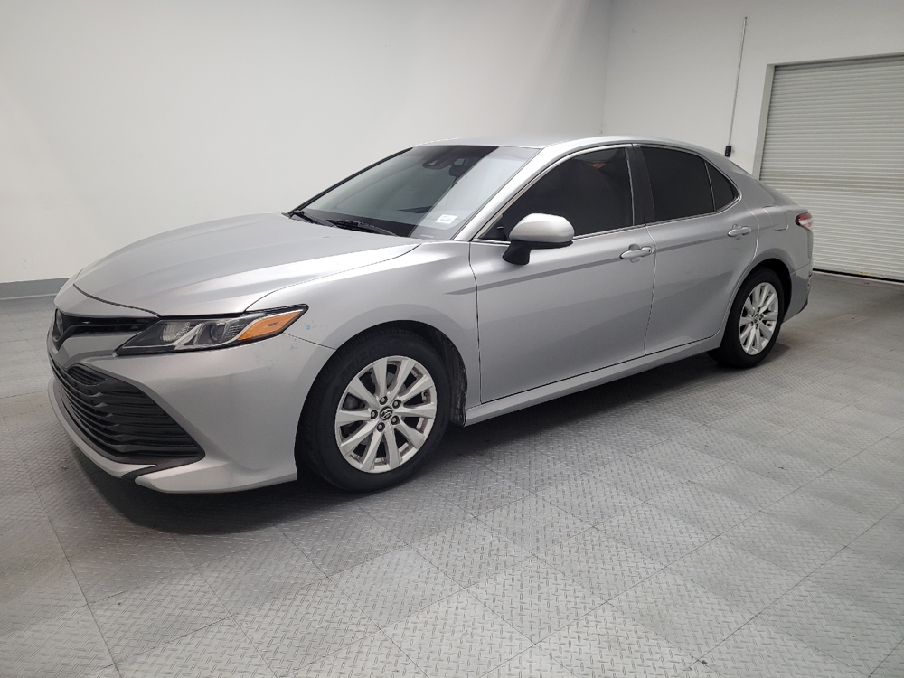 2019 Toyota Camry LE photo 2