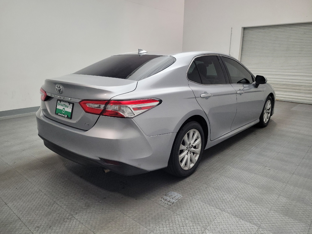 2019 Toyota Camry LE photo 7