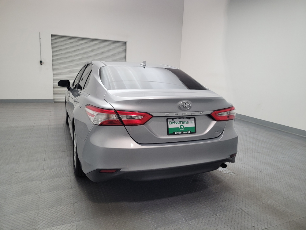 2019 Toyota Camry LE photo 5