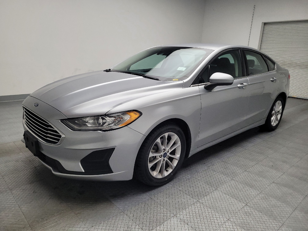 2020 Ford Fusion SE's photo