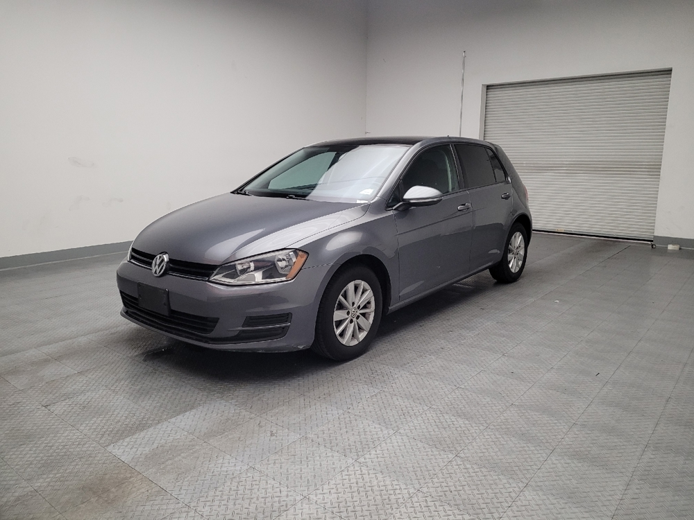 2016 Volkswagen Golf TSI S's photo
