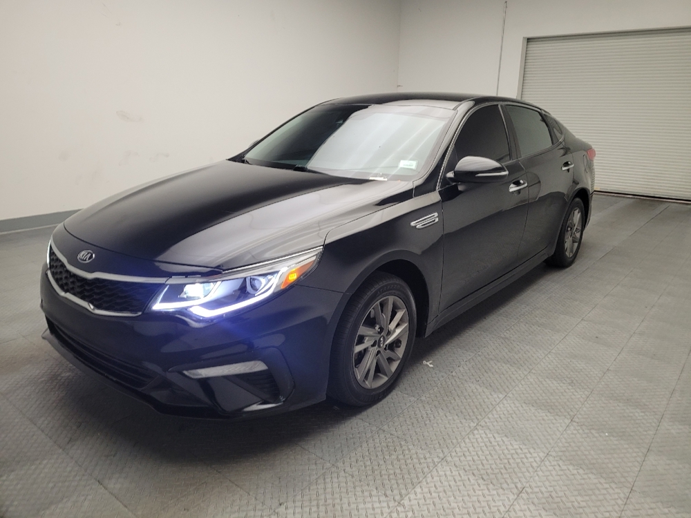 2019 Kia Optima LX's photo