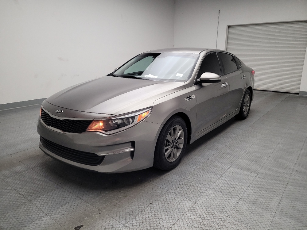2016 Kia Optima LX's photo