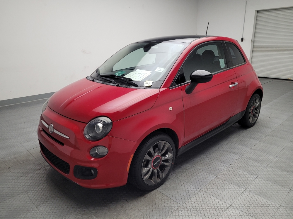 2017 FIAT 500 Pop's photo