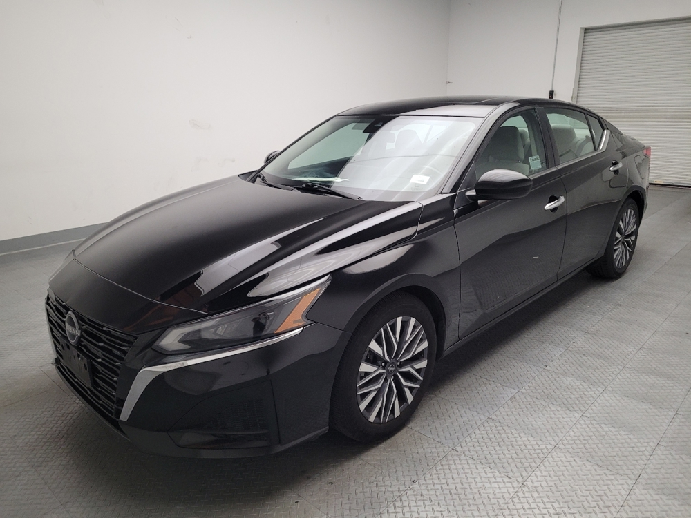 2023 Nissan Altima SV