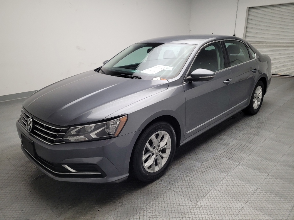2016 Volkswagen Passat S