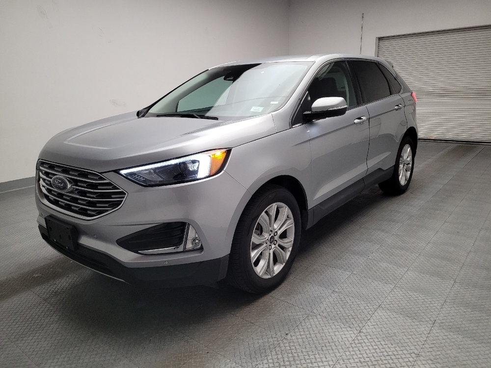 2023 Ford Edge Titanium's photo