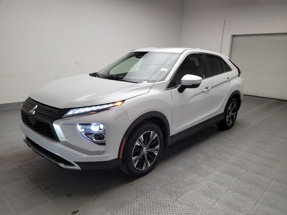 2022 Mitsubishi Eclipse Cross SE's photo