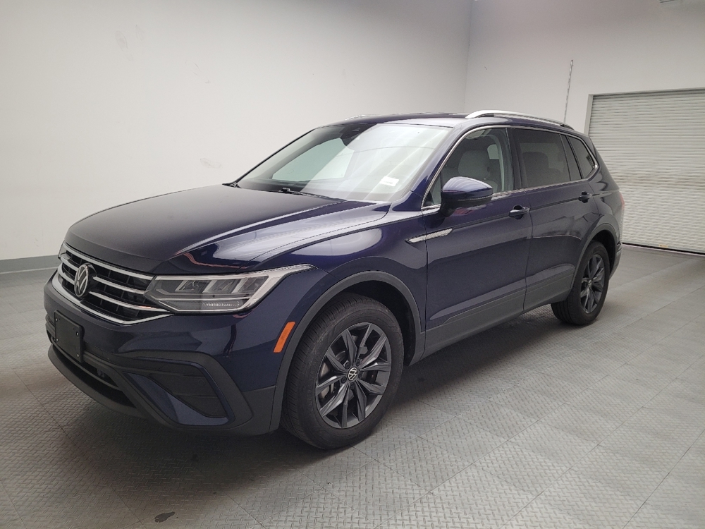 2022 Volkswagen Tiguan SE's photo