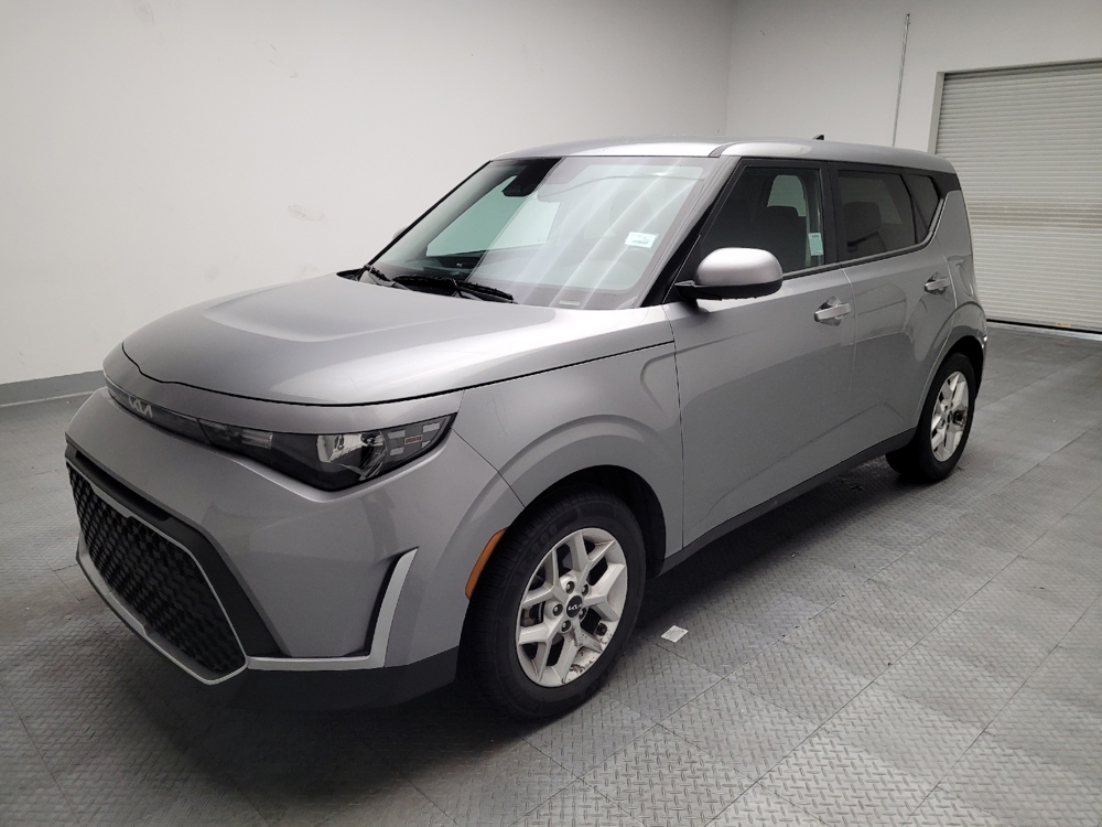 2024 Kia Soul LX's photo