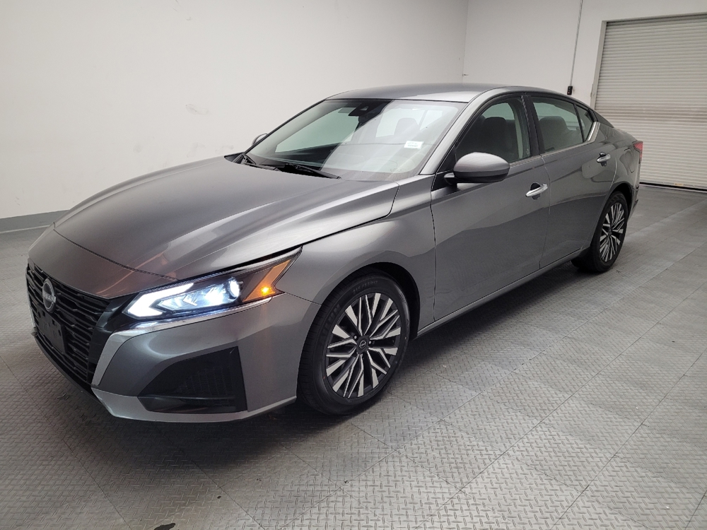 2023 Nissan Altima SV