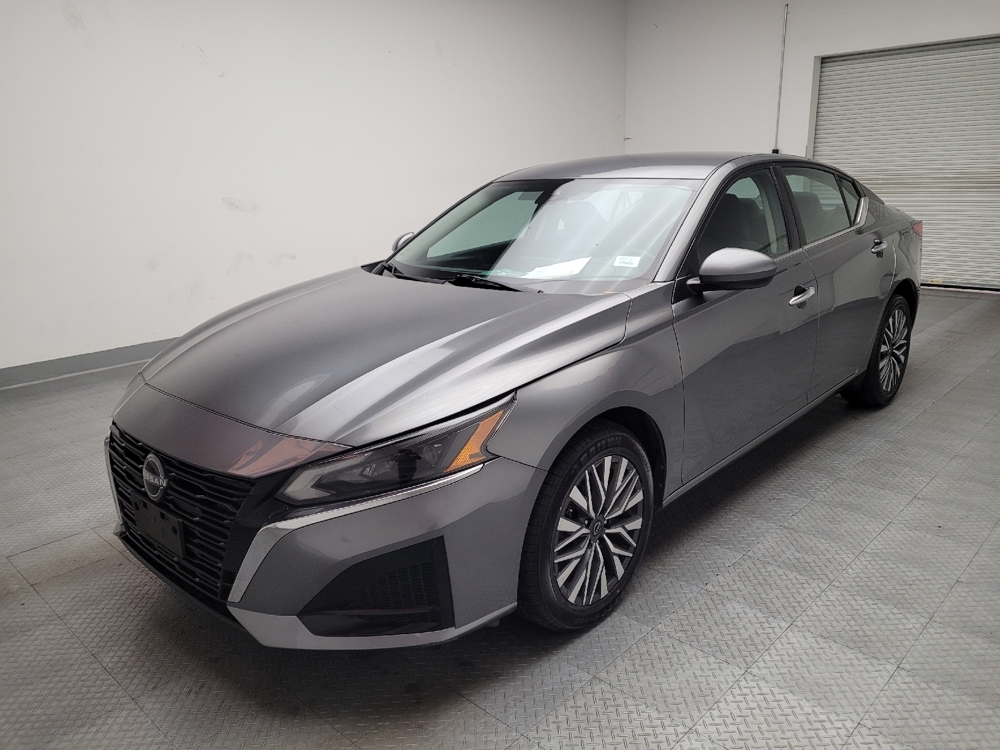 2023 Nissan Altima SV