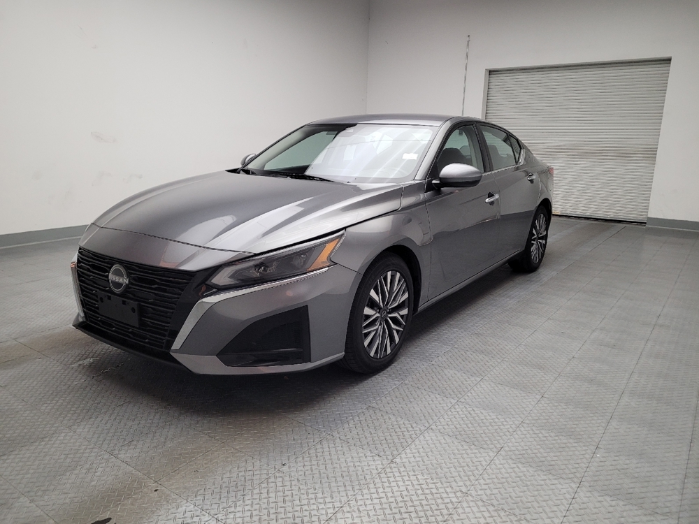 2023 Nissan Altima SV