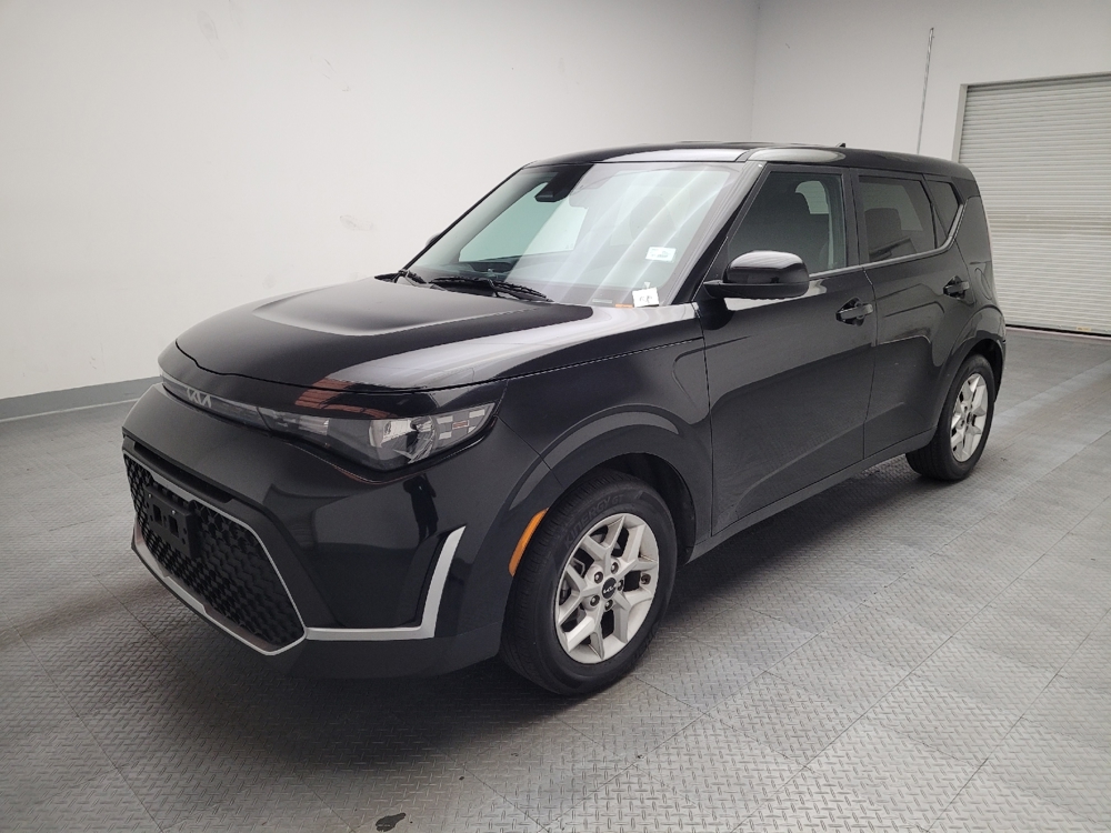 2024 Kia Soul LX's photo